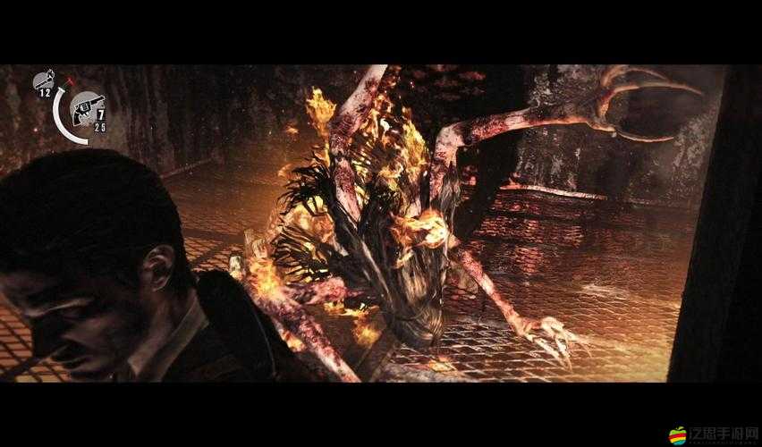 惡靈附身游戲攻略，普通難度下高效刀殺電鋸男BOSS的絕妙技巧揭秘