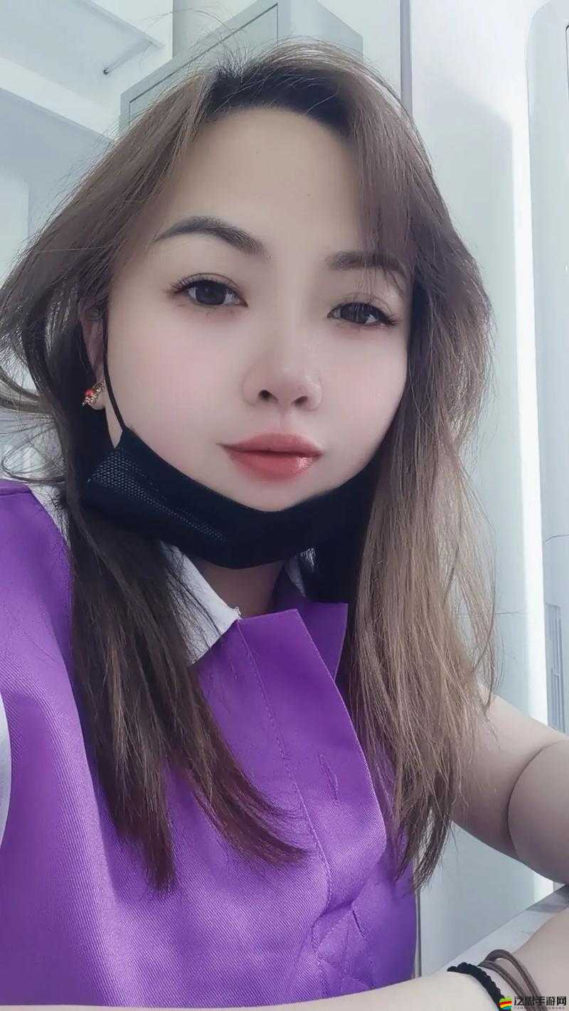 四川小少婦 BBAABBAA：她的故事