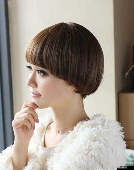 黑又硬的蘑菇頭：獨特的魅力發型