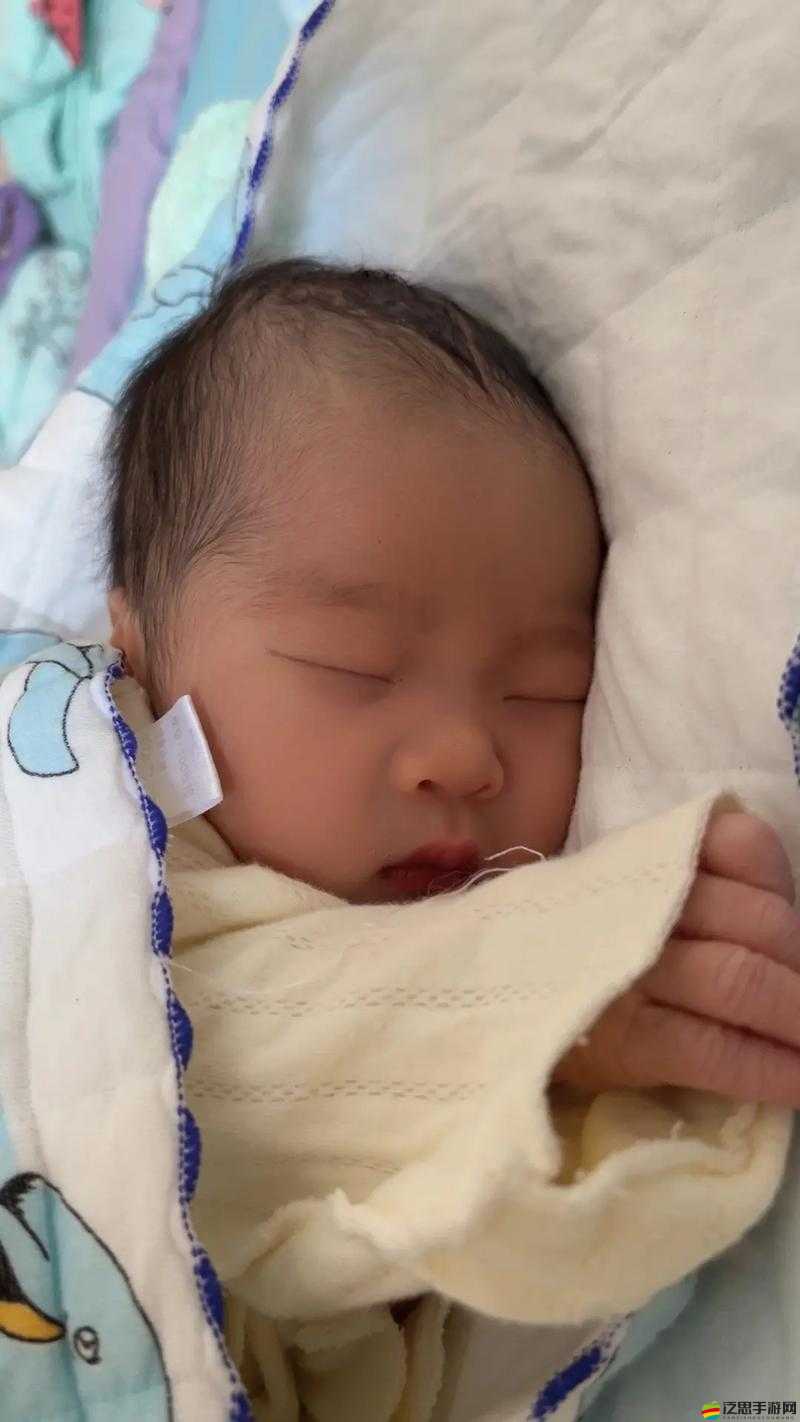 寶寶把腿抬起來靠墻上 H 之寶寶這樣做的意義與好處分析