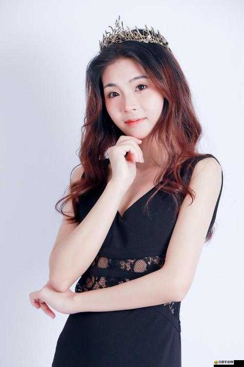 美女全光：展現獨特魅力與非凡氣質的迷人存在