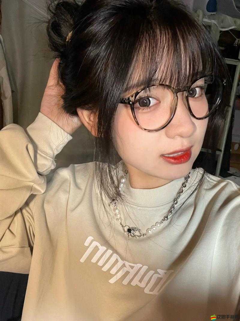 19 歲女 RAPPER 潮水般熱烈歡迎你