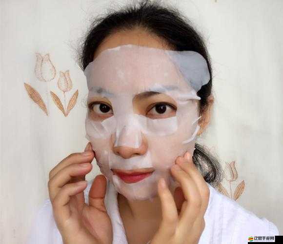 一邊敷面膜一邊插電 60 分鐘，暢享獨特體驗