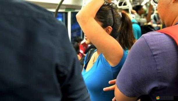 被咸豬爪騷擾還很享受？在火車上遭遇咸豬爪的詭異經(jīng)歷