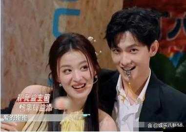 一女多男 np：復雜情感糾葛與多角戀的故事