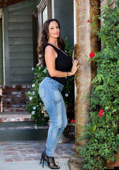 歐洲美色婦 XXXXXX 歐美之獨(dú)特魅力呈現(xiàn)