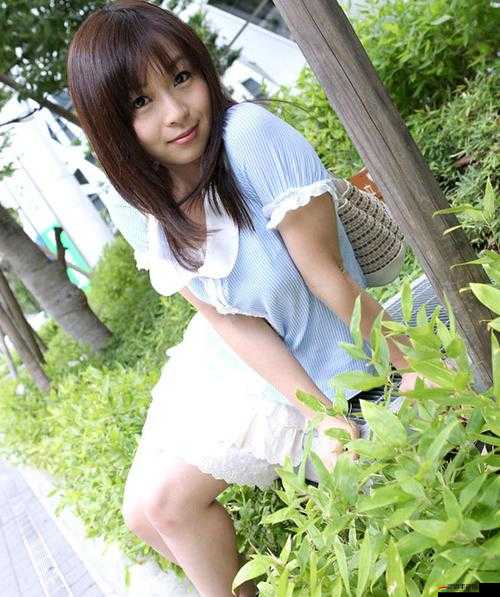 在線觀看羽月希喂奶，感受母愛與性愛的完美融合