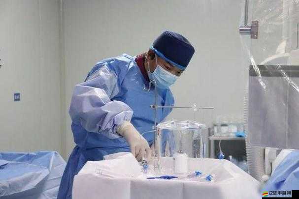 著名醫學專家 FrXXee 中國 XXee 醫生：從醫之路與成就