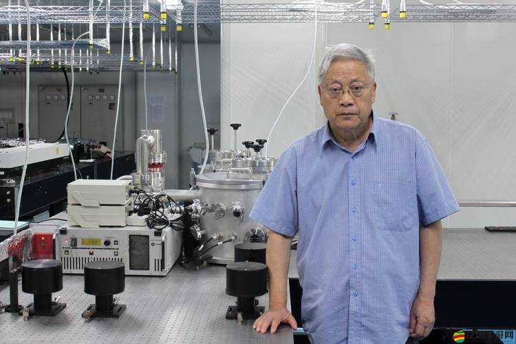 全球領先的顯示技術專家：HD-10180DRHA10S