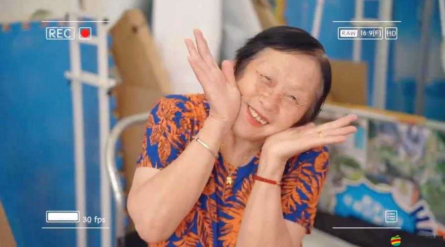 老人玩小處雌女 HD 另類：禁忌之愛的別樣探索