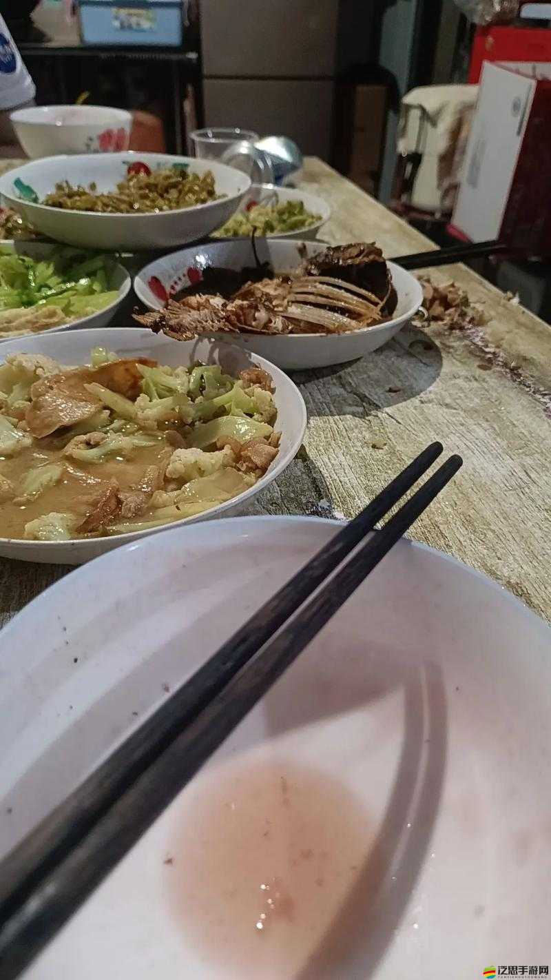 每次在廚房一次又一次的索要刷碗總有新的挑戰(zhàn)：如何應(yīng)對(duì)這些狀況