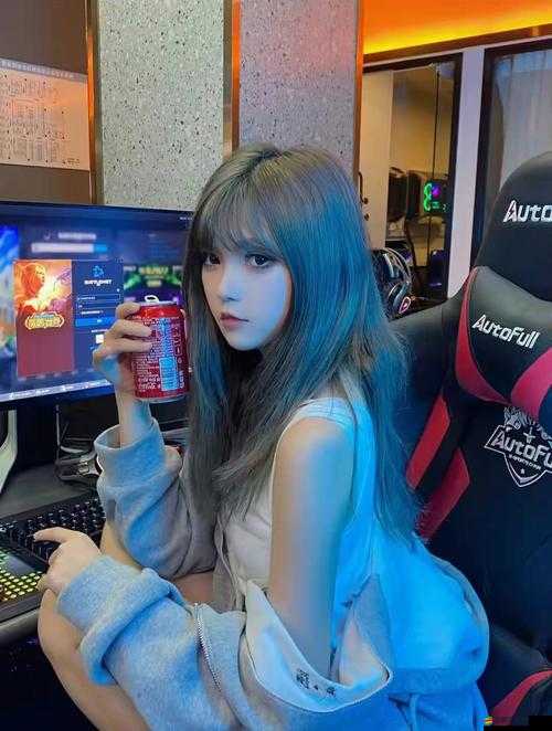 老外玩 csgo 的妹子在游戲中展現非凡技巧與獨特魅力