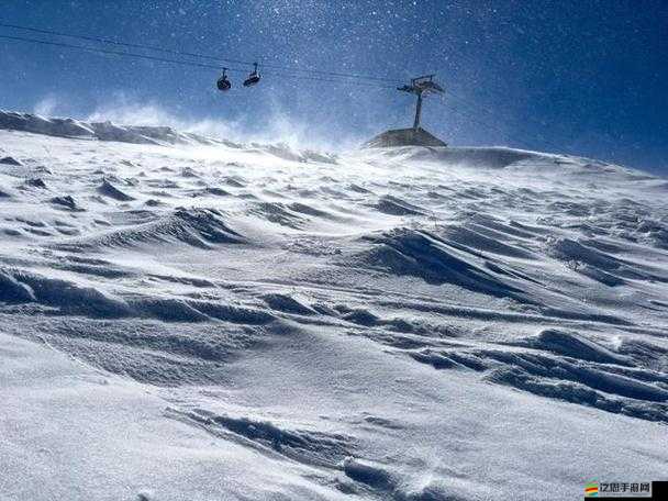 北方絕境探險(xiǎn)，深入探索冰雪世界的壯麗景觀與孤寂氛圍
