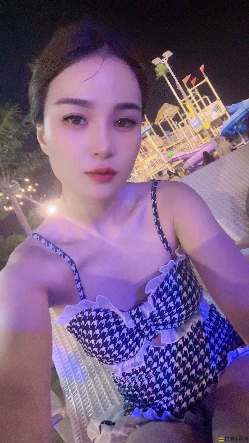 櫻花草社區在線視頻www中國女主播顏值超高但需理性觀看與欣賞