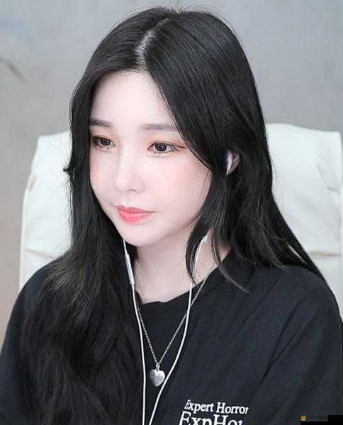 仙蹤林 Rapper 呦呦的音樂(lè)特點(diǎn)：獨(dú)特節(jié)奏與深情表達(dá)的完美融合