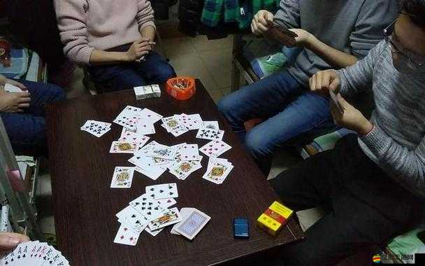 打撲克一邊痛一邊叫一聲正常嗎：探討這種情況是否真的正常