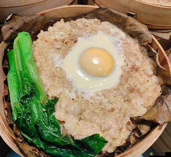 美食當(dāng)前難以抵擋 太多了太滿了肚子裝不下了 仍不想停嘴