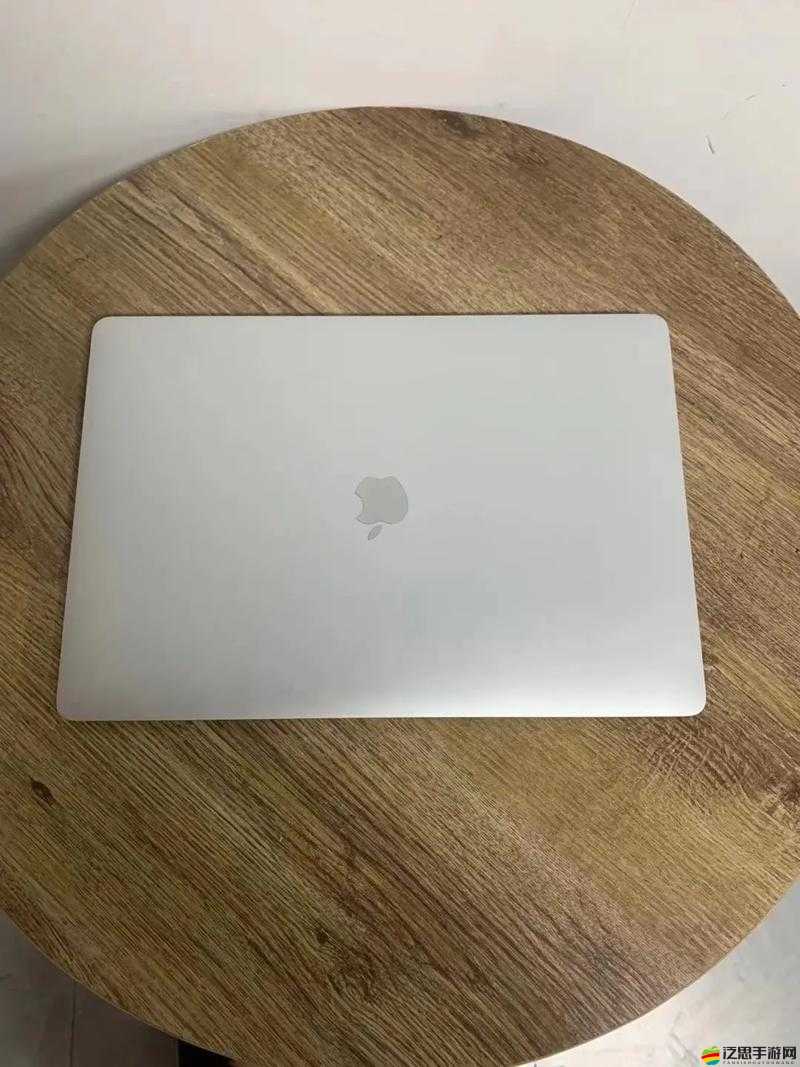 18 19macbook airHDoro：輕薄便攜，性能強勁