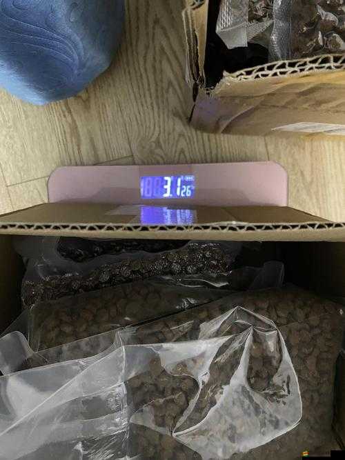 真空下樓取快遞被 c 封禁原因：個人行為違反相關規定引爭議