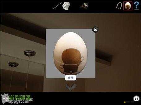 逃出速8酒店后，為何他急切地四處尋找廢紙？背后有何隱情？