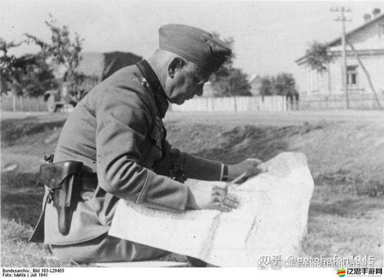 權(quán)力的游戲現(xiàn)實(shí)版？德國(guó)將領(lǐng)賴歇瑙的策略與榮耀背后有何懸念？